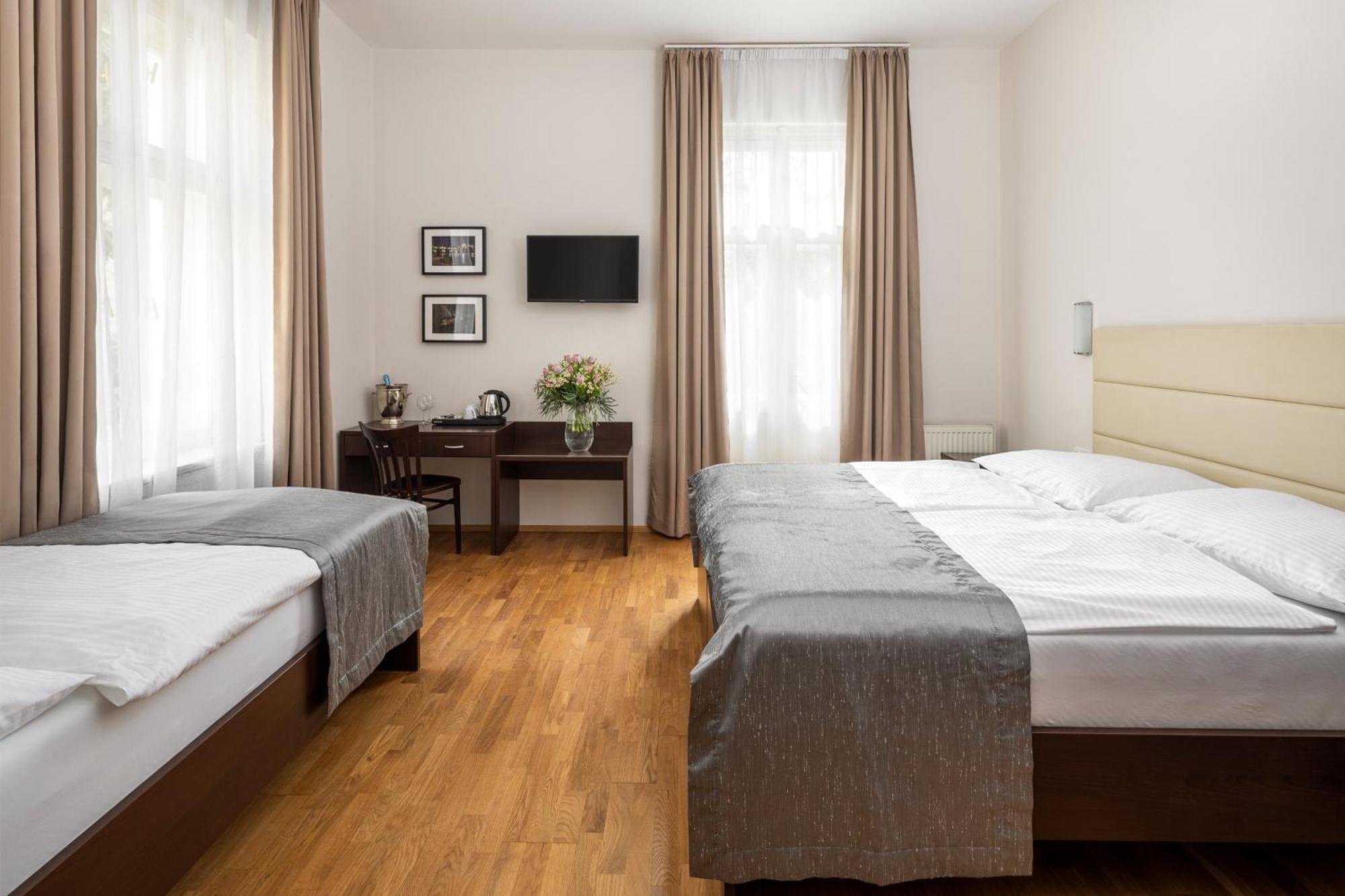 Hotel Unique Prága Kültér fotó