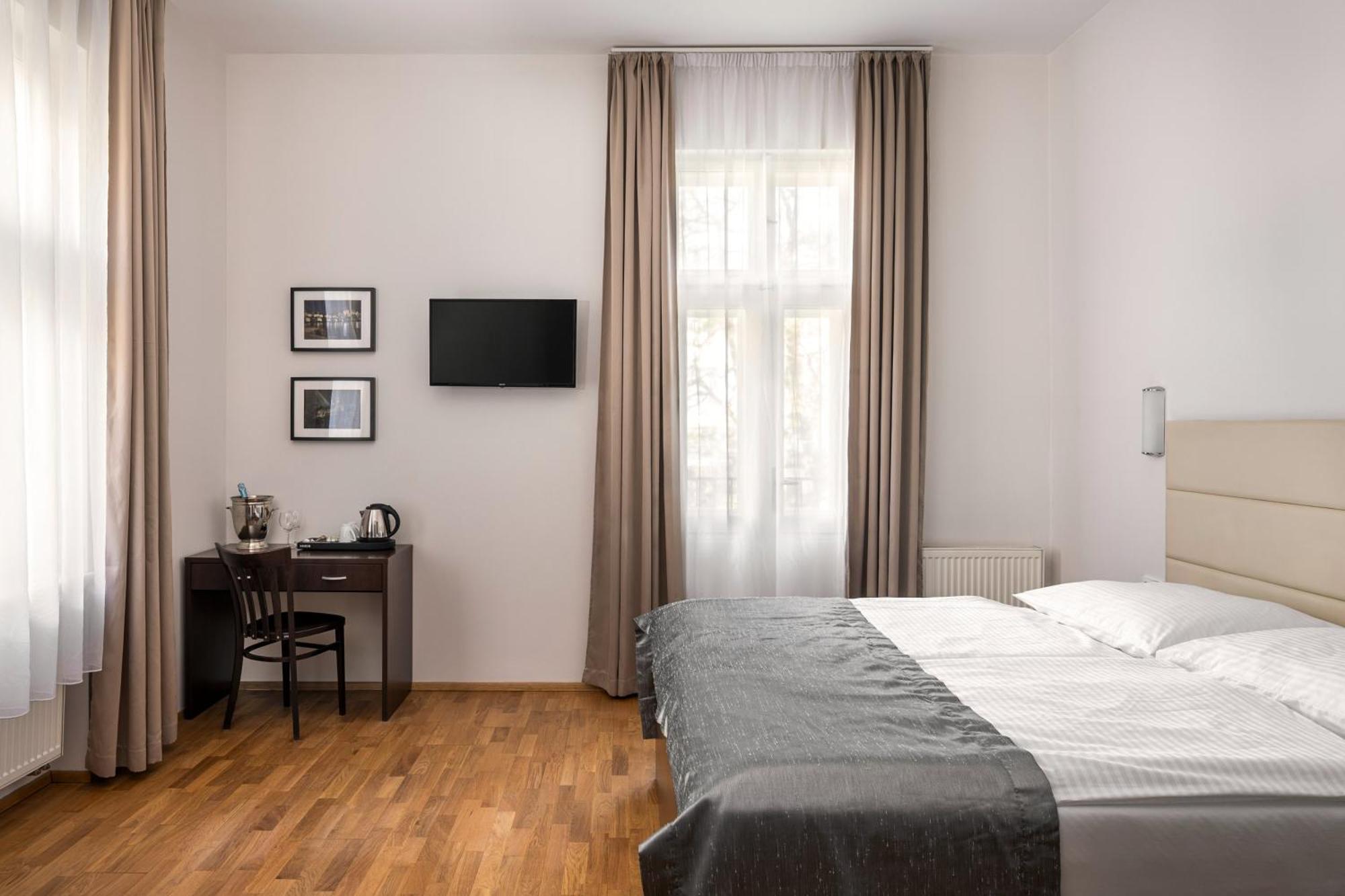 Hotel Unique Prága Kültér fotó